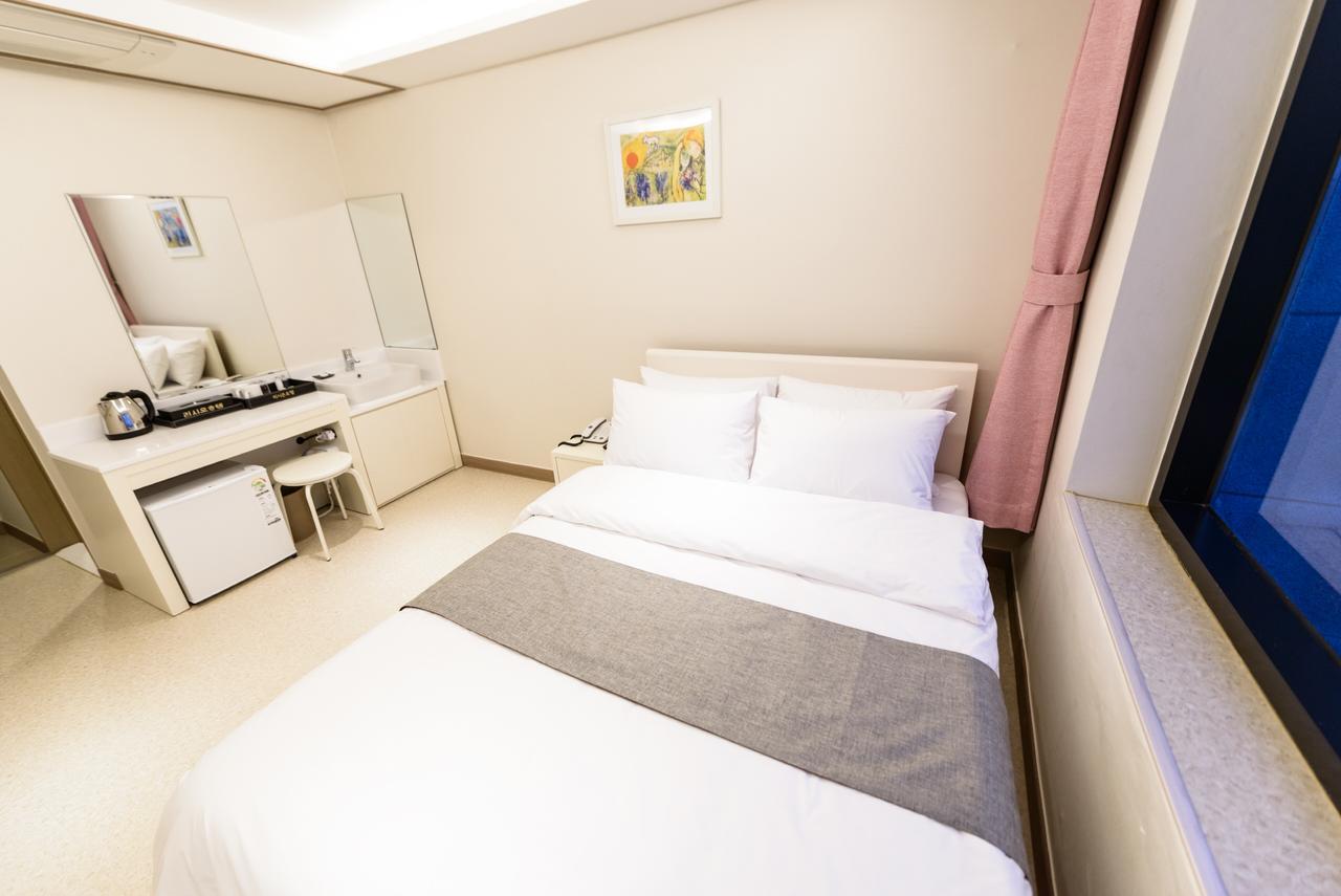 Rezion Hotel Σεογκουίπο Εξωτερικό φωτογραφία