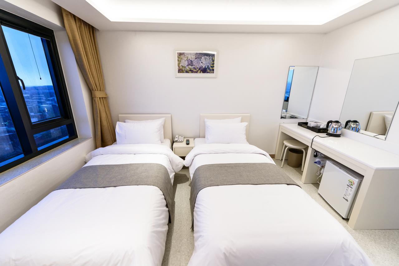 Rezion Hotel Σεογκουίπο Εξωτερικό φωτογραφία