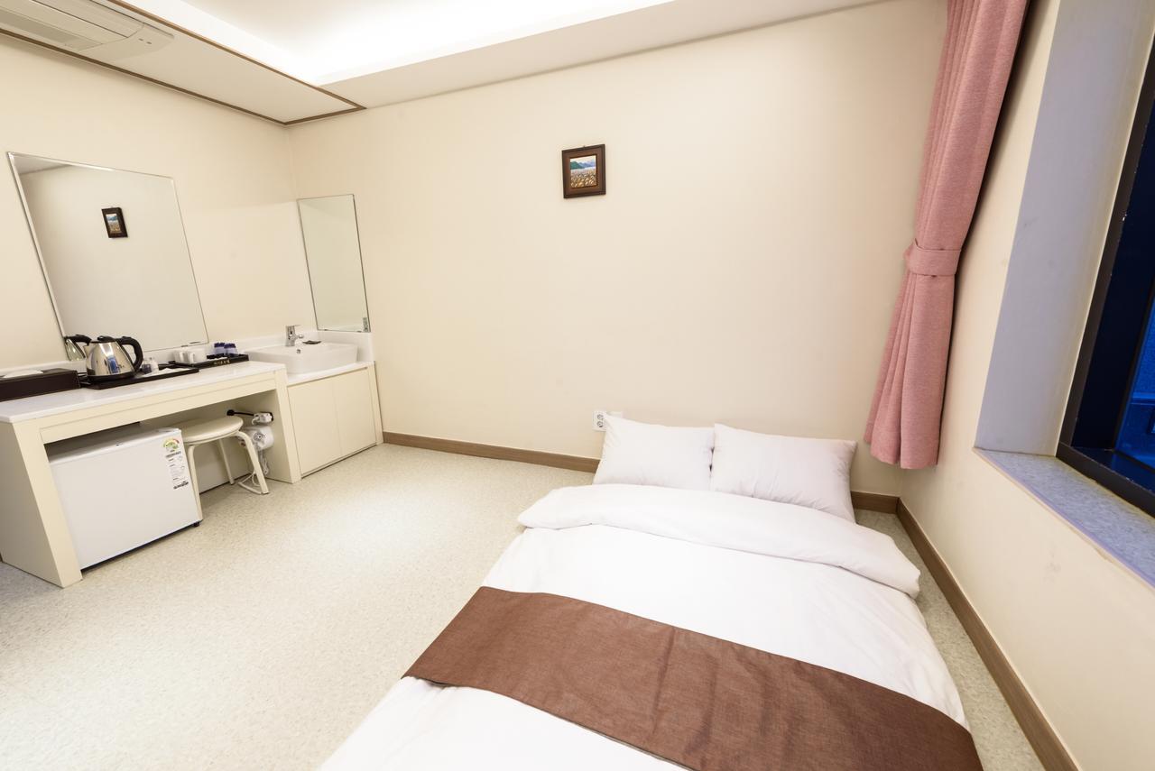 Rezion Hotel Σεογκουίπο Εξωτερικό φωτογραφία